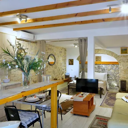 Studio In Corfu Town Exterior photo